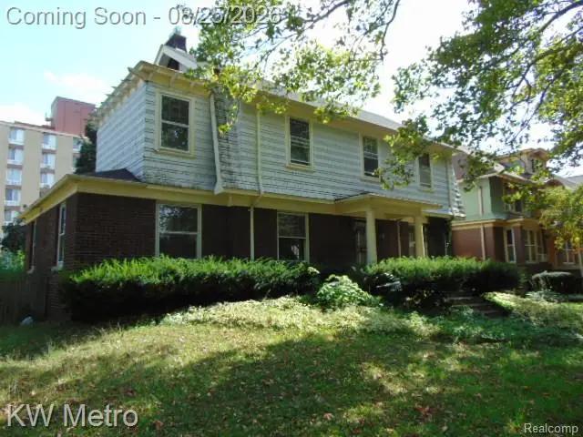 665 Pallister, Detroit, MI 48202 - #2
