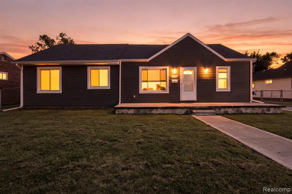 25511 Dartmouth, Dearborn Heights, MI 48125 - #1