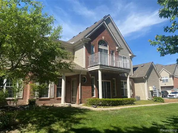 34558 Northrup Drive #8, Chesterfield, MI 48047