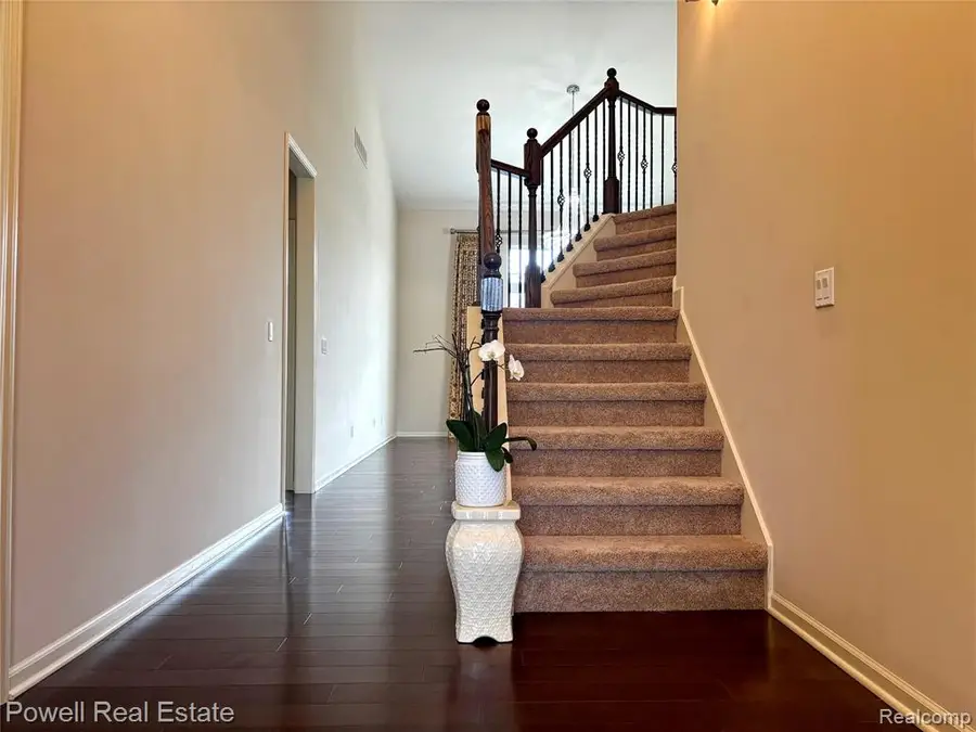 49635 Shire, Canton, MI 48188 - #3