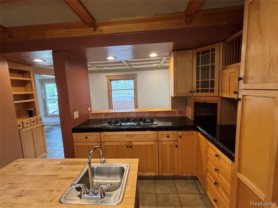 409 King, Ionia, MI 48846 - #3