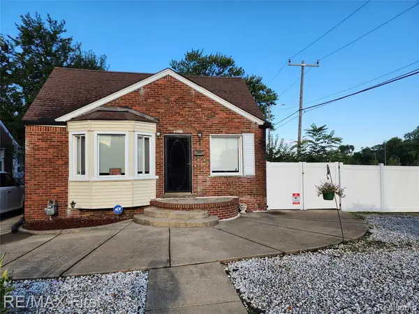 13585 Rockdale, Detroit, MI 