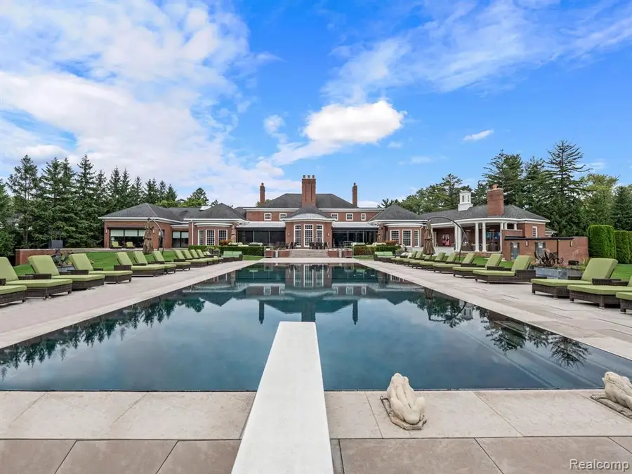 5035 Brookdale, Bloomfield Hills, MI 48304 - #2
