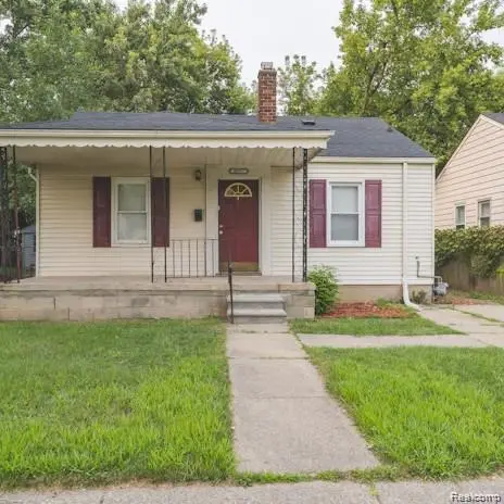 18557 Kenosha, Harper Woods, MI 48225
