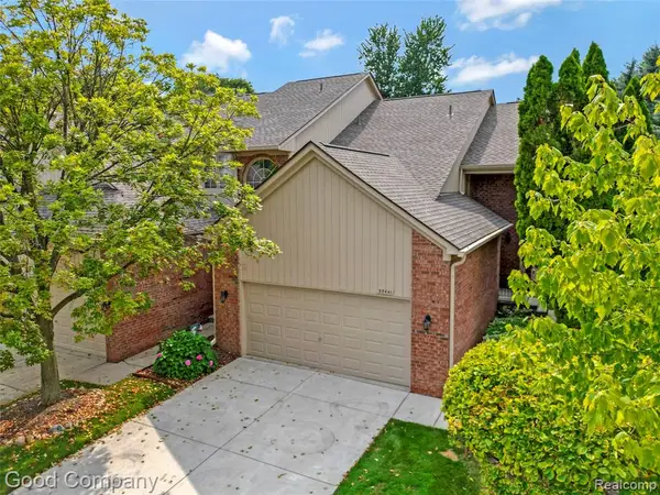 55441 Boardwalk, Shelby Twp, MI 48316