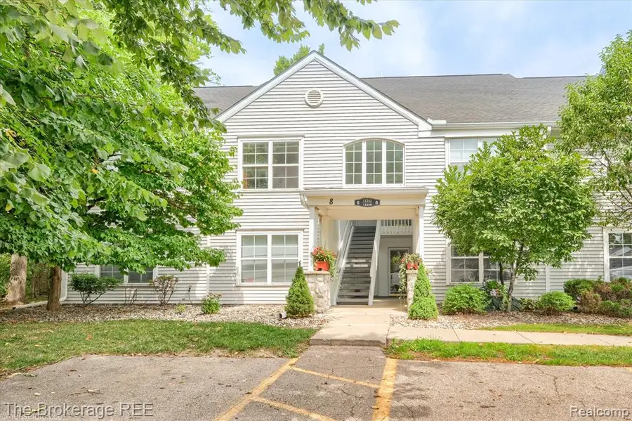 12354 Saint Andrews, Fenton, MI 48430 - #2