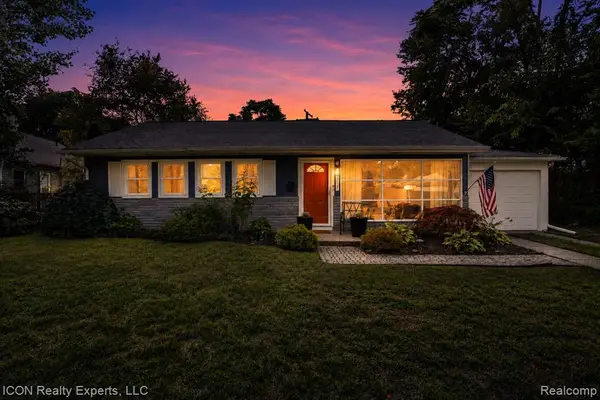 22731 Manistee, Oak Park, MI 48237