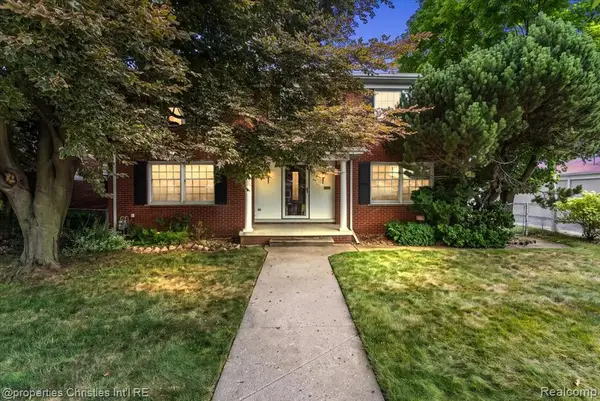 1360 Michigan, Lincoln Park, MI 48146