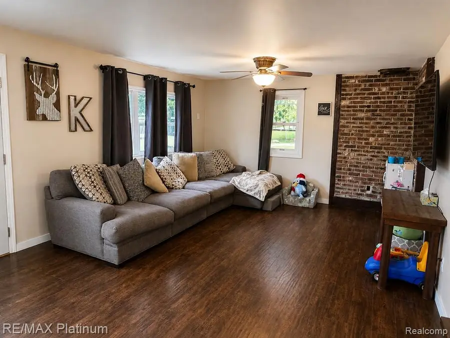 6082 Thomas, Davison, MI 48423 - #2