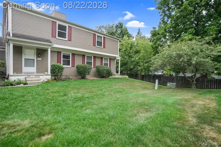 385 Neptune, Walled Lake, MI 48390 - #2