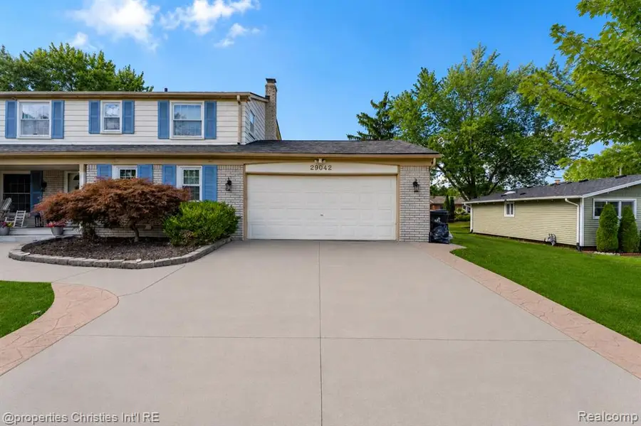 29042 Raleigh, Farmington Hills, MI 48336 - #3