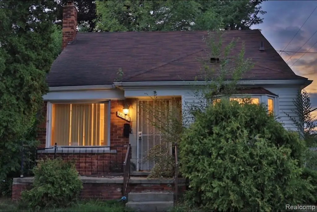 9657 Warwick, Detroit, MI 48228 - #1