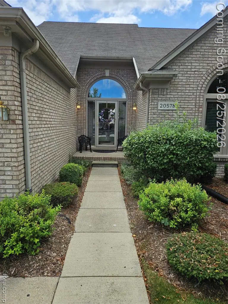 20578 Hillsboro, Macomb, MI 48044 - #2