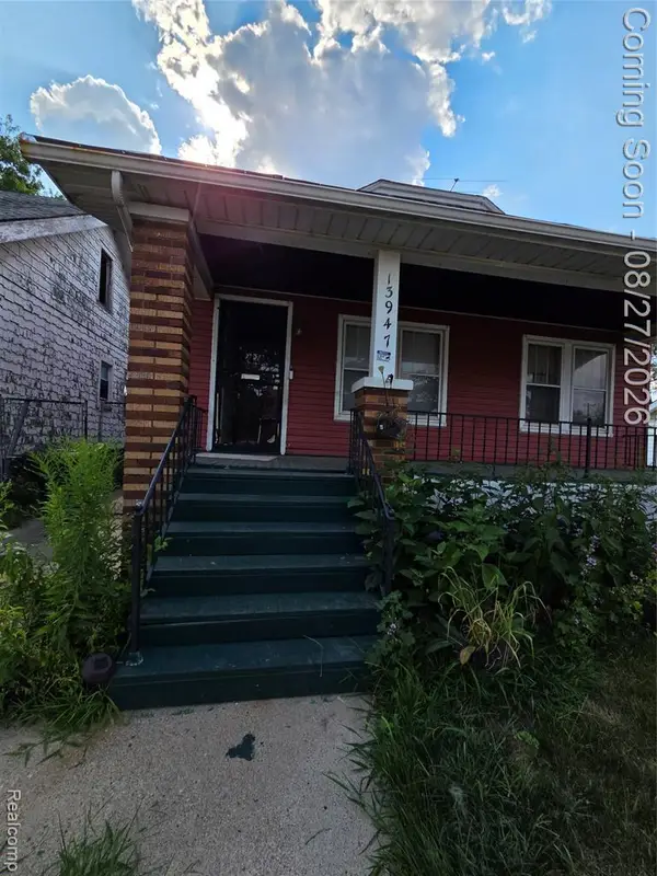 13947 Indiana, Detroit, MI 48238