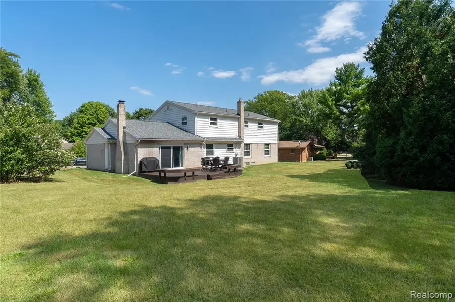 31115 Tiverton, Farmington, MI 48331 - #2