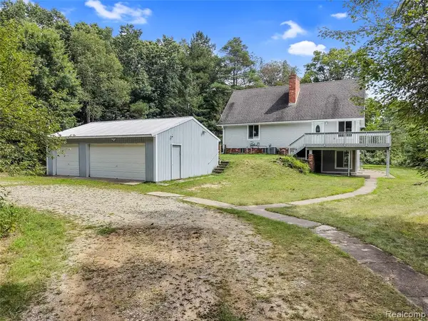 8484 Eaton, Davisburg, MI 48350