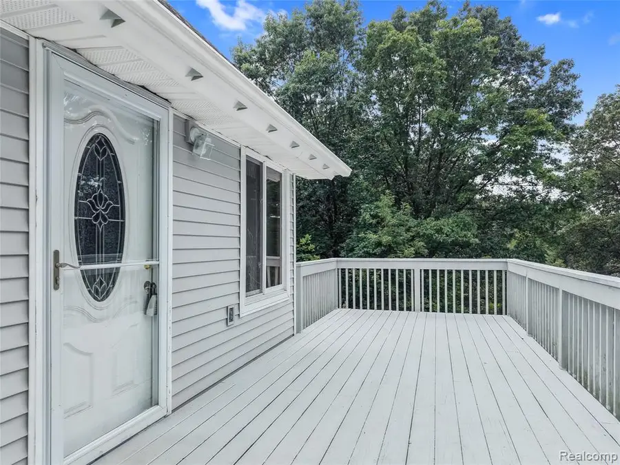 8484 Eaton, Davisburg, MI 48350 - #3