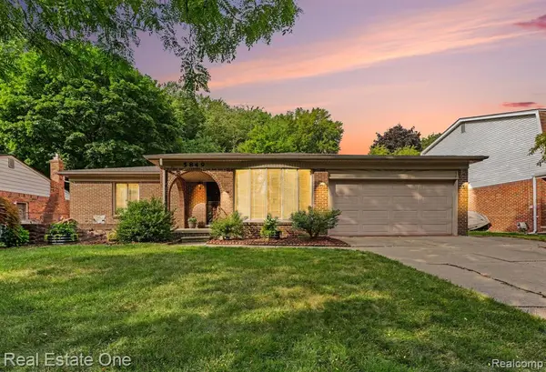 5849 Bingham, Troy, MI 48085