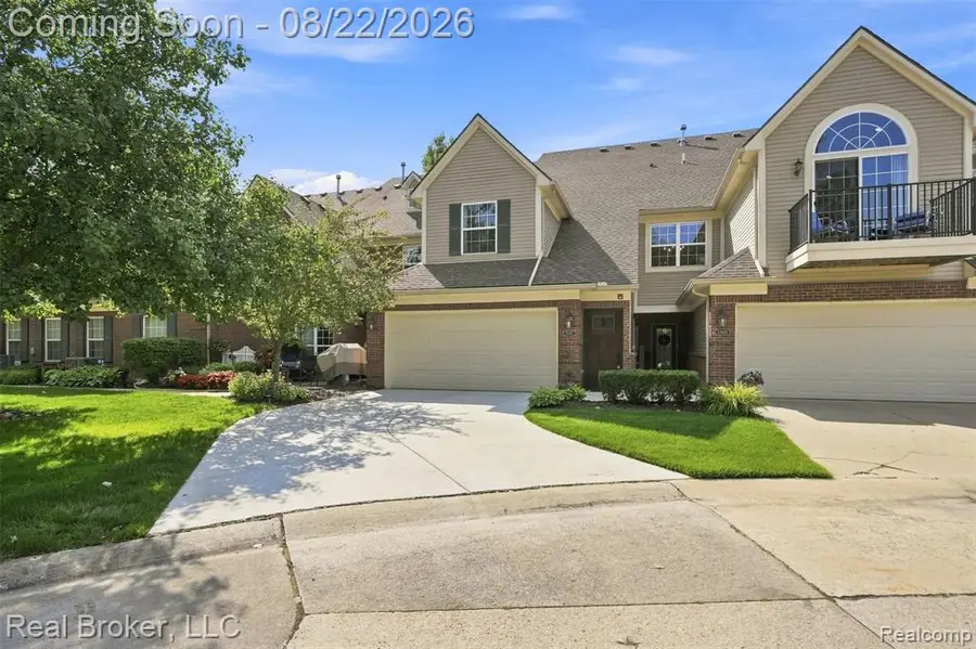 55407 Ambassador, Shelby, MI 48316 - #2