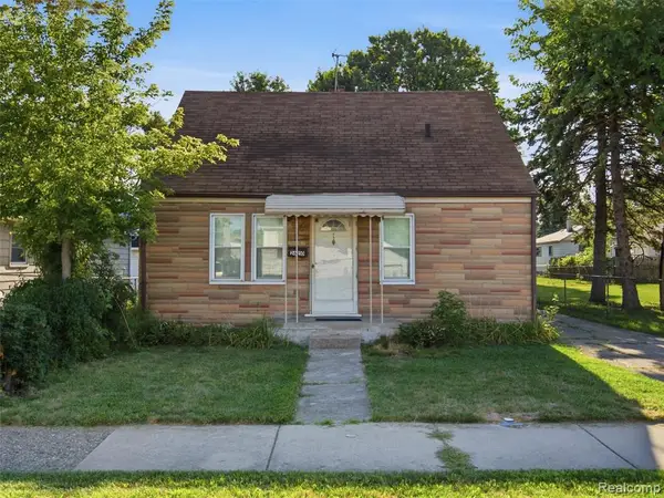 26210 Clancy, Roseville, MI 48066