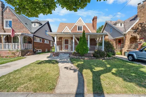 7841 E Morrow, Dearborn, MI 48126