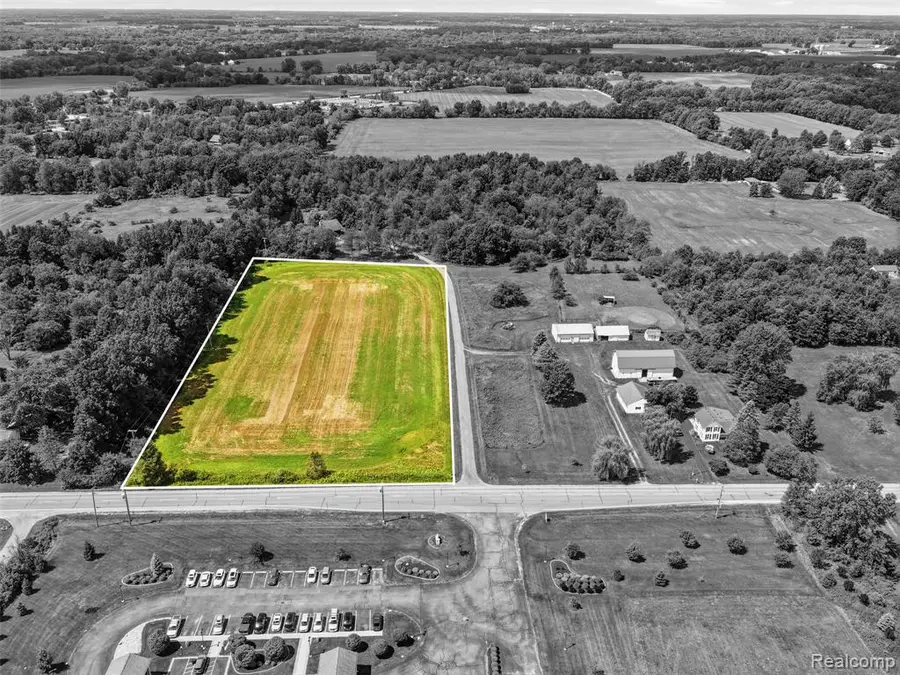 2715 N Burkhart, Howell, MI 48855 - #2