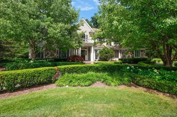 937 Mitchell, Bloomfield Hills, MI 