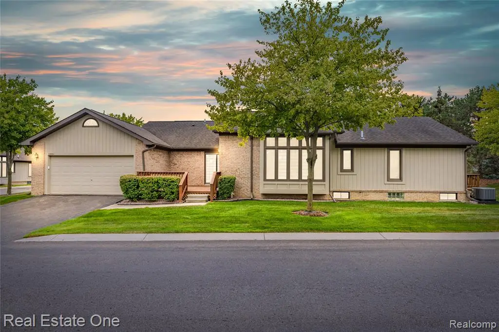 33925 Oakwood, Sterling Heights, MI 48312 - #1