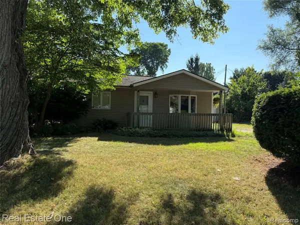 1364 Nolta, Walled Lake, MI 48390