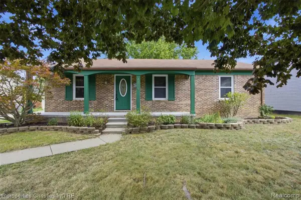 2814 Warrior, Wixom, MI 48393