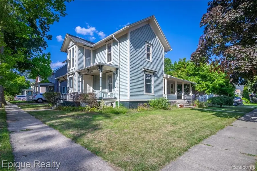 402 N Hickory, Owosso, MI 48867 - #2