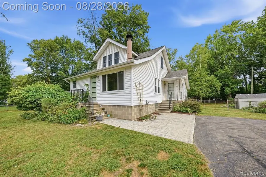 34004 Kirby, Farmington Hills, MI 48335 - #3