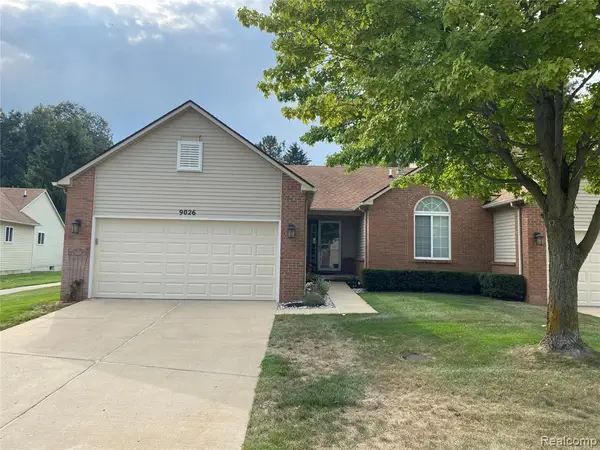 9026 Pine Cove, Whitmore Lake, MI 48189