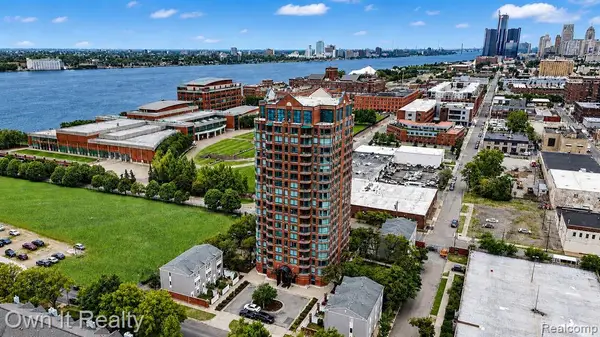 3320 Spinnaker #2F, Detroit, MI 48207