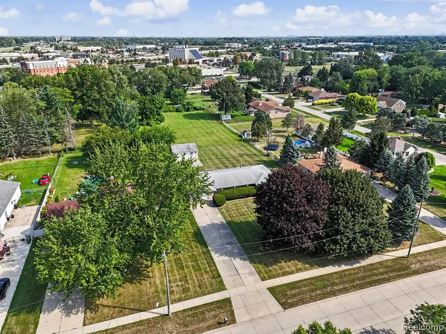 18956 Superior, Southgate, MI 48195 - #3