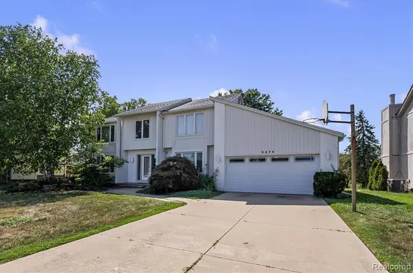 5474 Maple Leaf, West Bloomfield, MI 48322