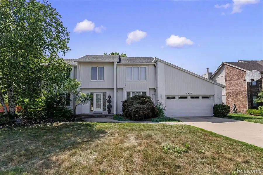 5474 Maple Leaf, West Bloomfield, MI 48322 - #2