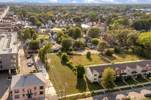 1937 Hubbard, Detroit, MI 48209