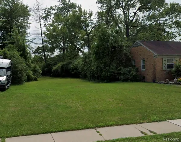 13201 Oak Park, Oak Park, MI 48237