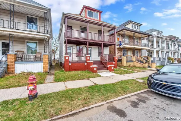 9506 Charest, Hamtramck, MI 48212