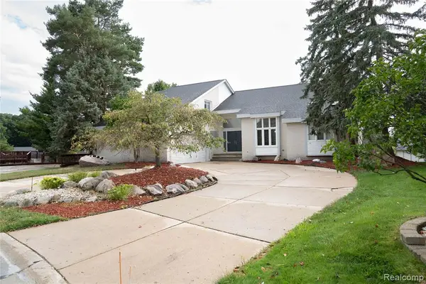 31033 Evergreen, Farmington Hills, MI 48331