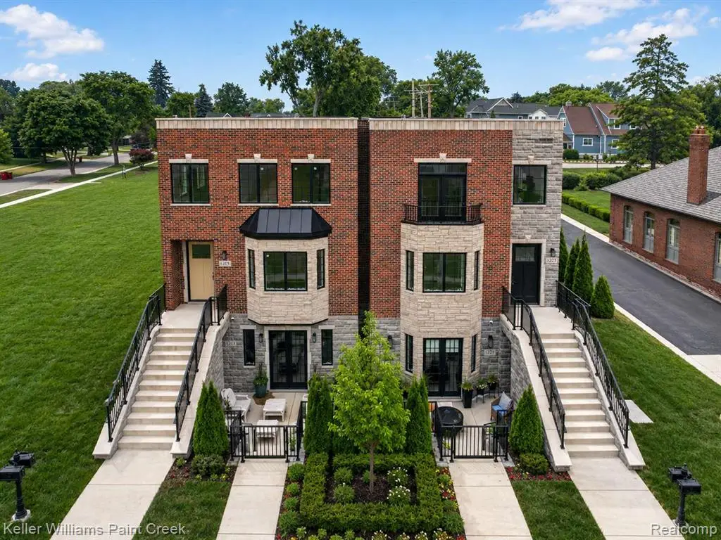 1221 N Main, Rochester, MI 48307 - #1