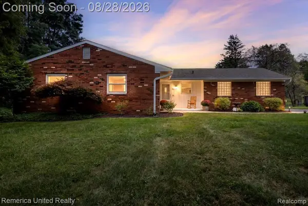 3687 Van Amberg, Brighton, MI 48114