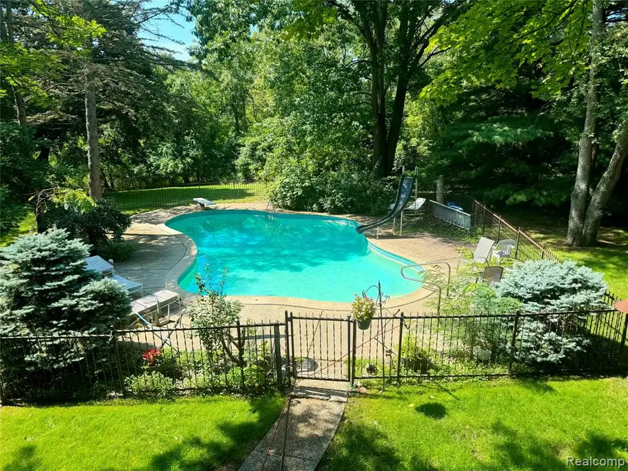 872 Dursley, Bloomfield Hills, MI 48304 - #2