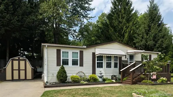 14314 Cedar Cove, Fenton, MI 48430