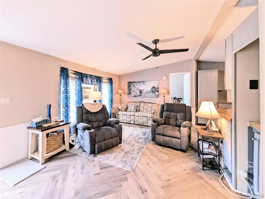14314 Cedar Cove, Fenton, MI 48430 - #3