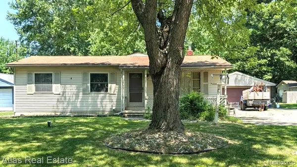 5449 Woodlawn, Flint, MI 48506