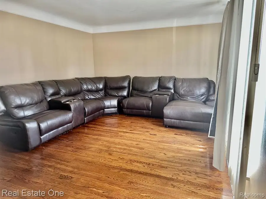8051 Marian, Warren, MI 48093 - #3
