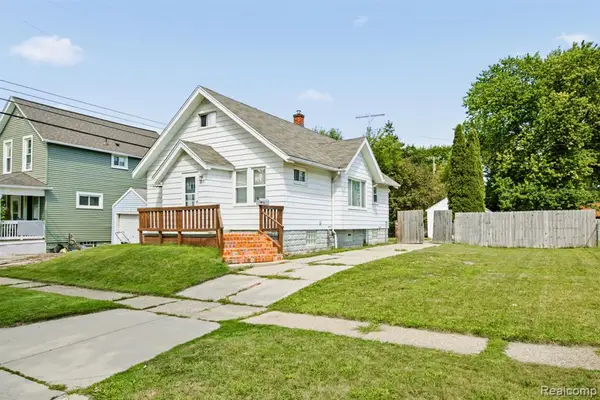 1218 12th, Port Huron, MI 48060