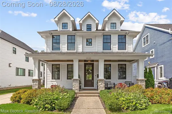 1840 Washington, Birmingham, MI 48009